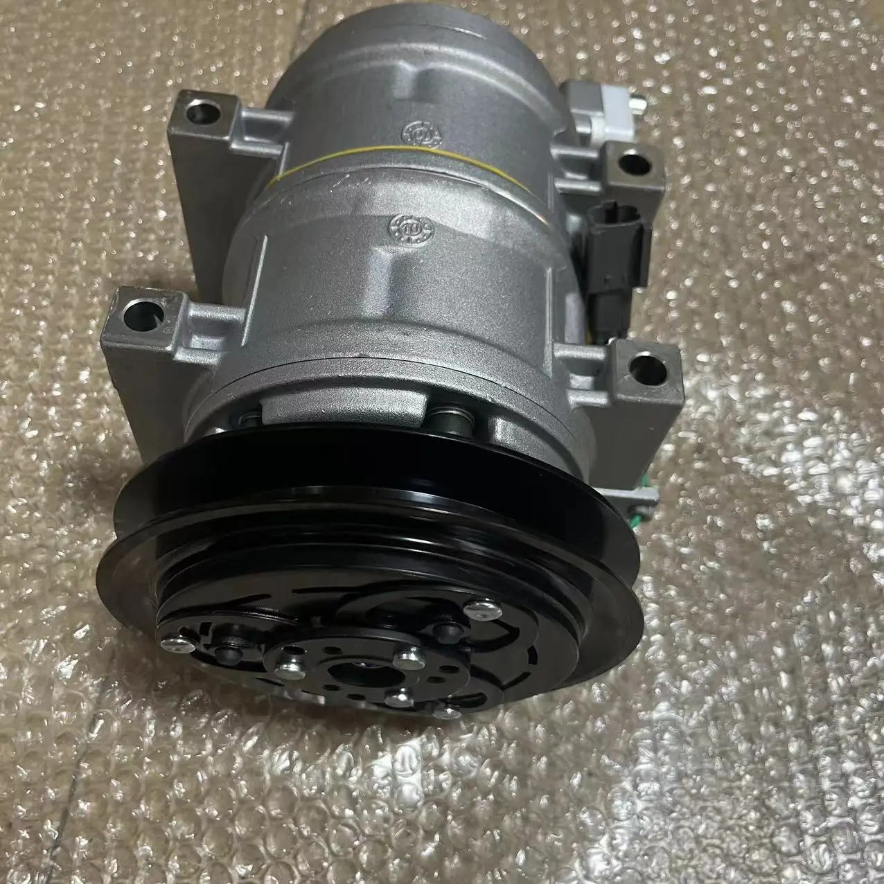 AC compressor (3).jpg