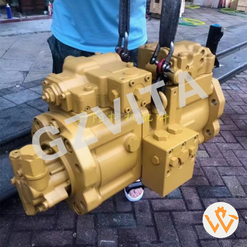 Hydraulic Main Pump 133-6766.jpg