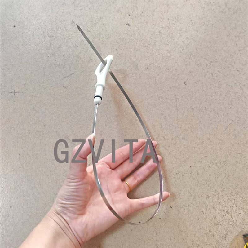 E307 E308 Excavators Mitsubishi Pajero ME108437.jpg