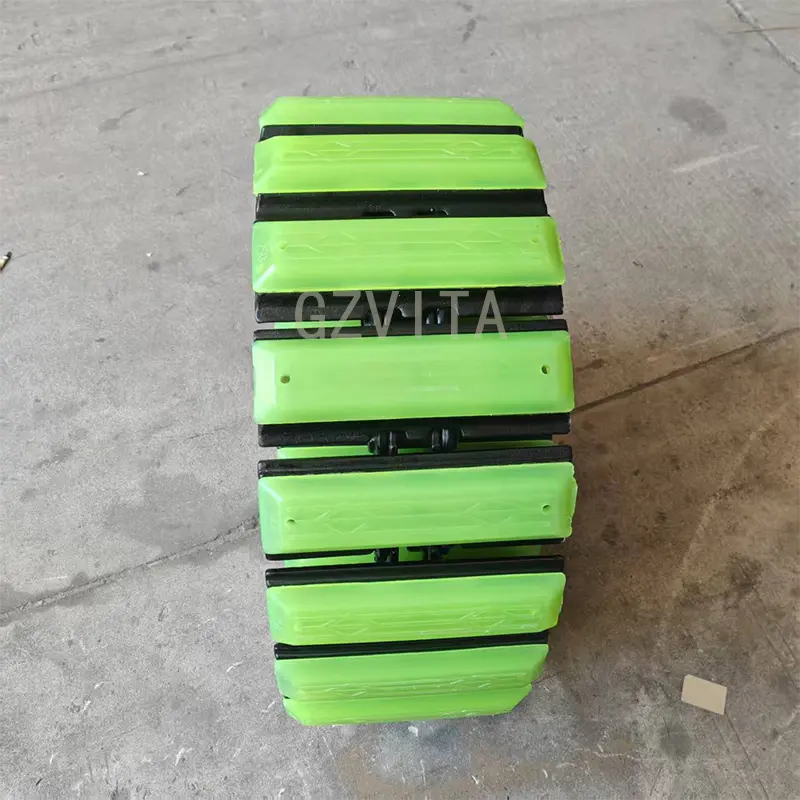 Track link with rubber pads (2).jpg